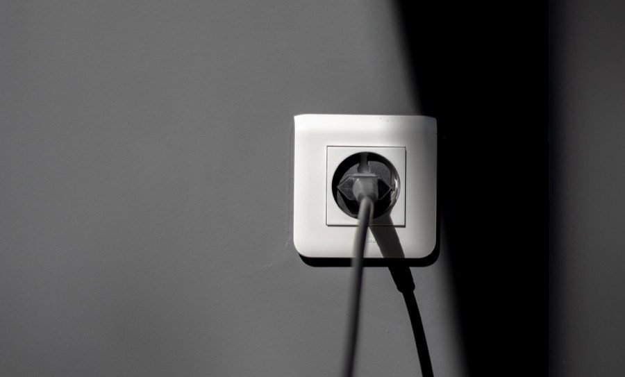 Smart plug vs. smart outlet: Here are the differences - Reviewed